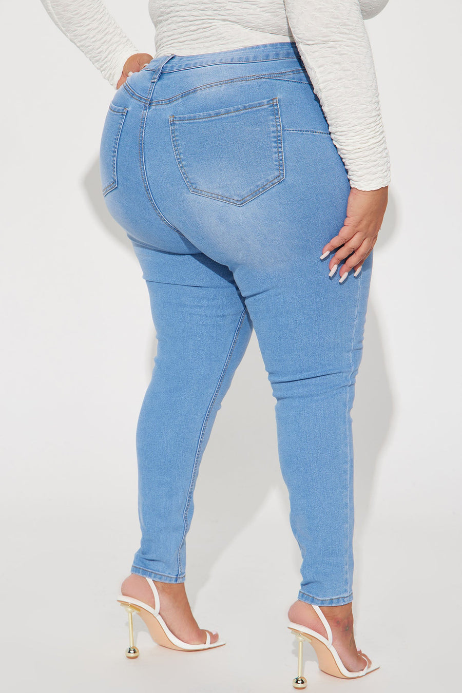 Vibe Check Curvy Stretch Skinny Jeans - Light Wash