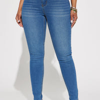 Vibe Check Curvy Stretch Skinny Jeans - Medium Wash