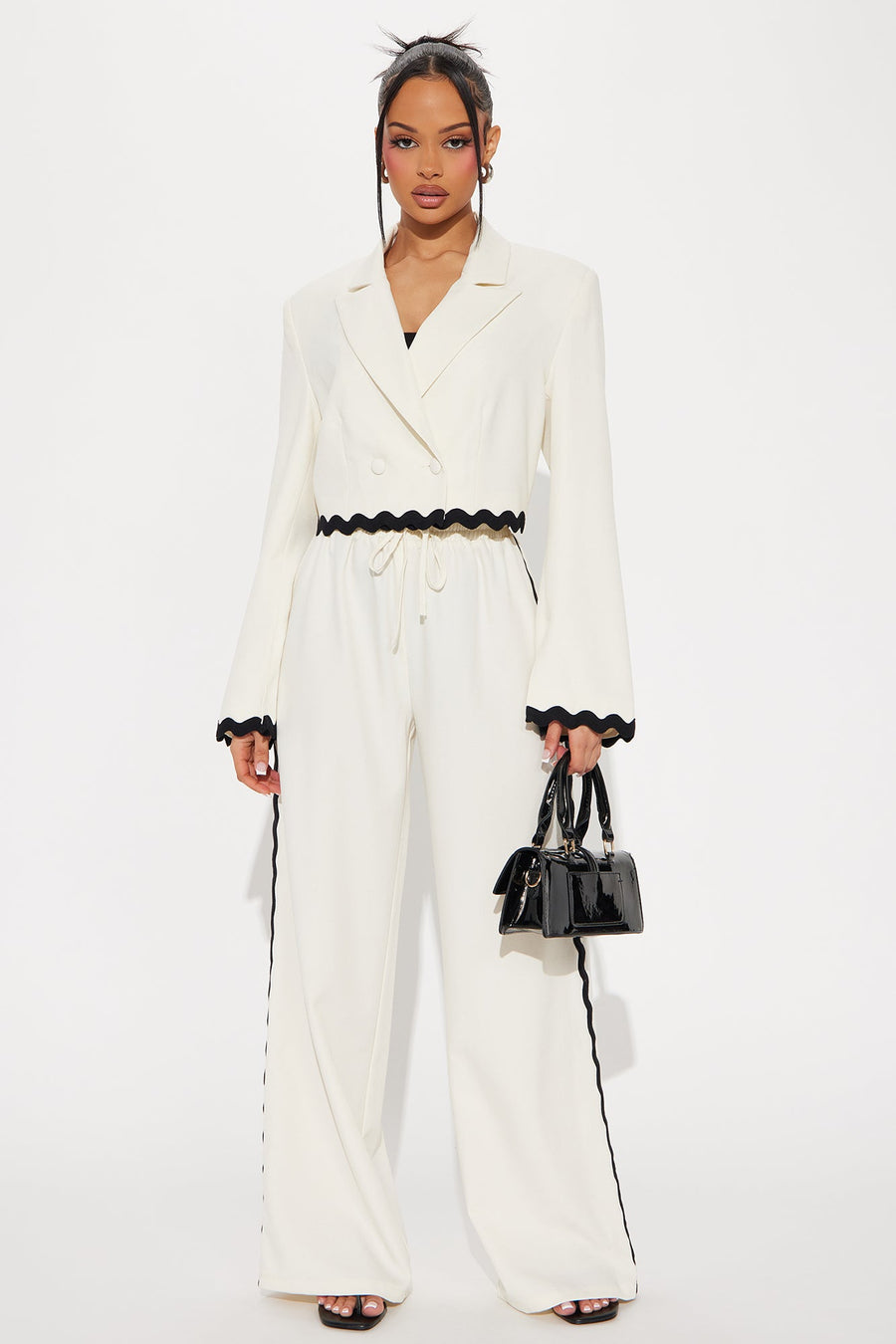 Take Me Higher Cropped Blazer - Cream