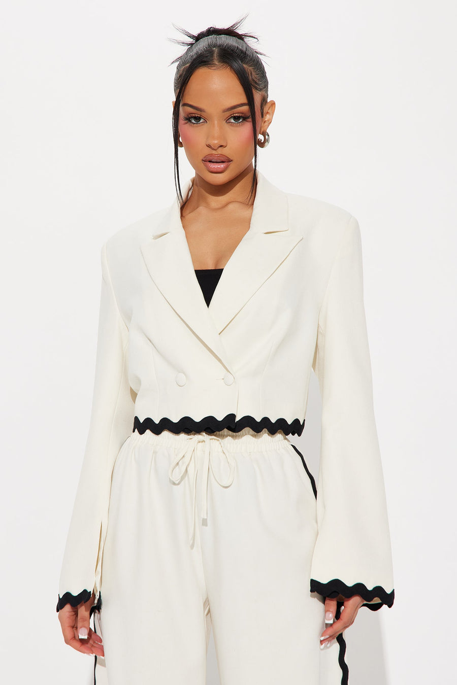 Take Me Higher Cropped Blazer - Cream