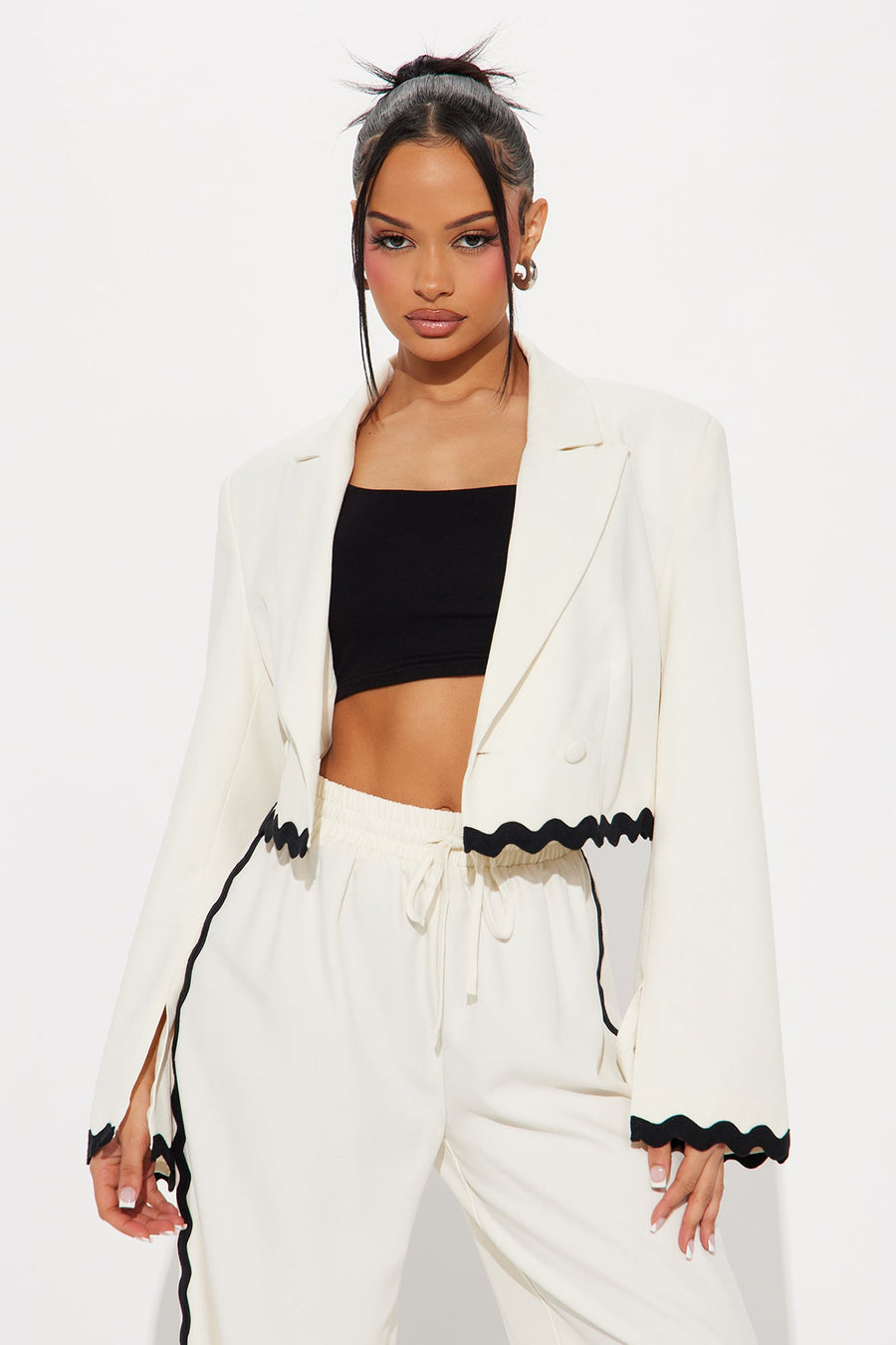 Take Me Higher Cropped Blazer - Cream