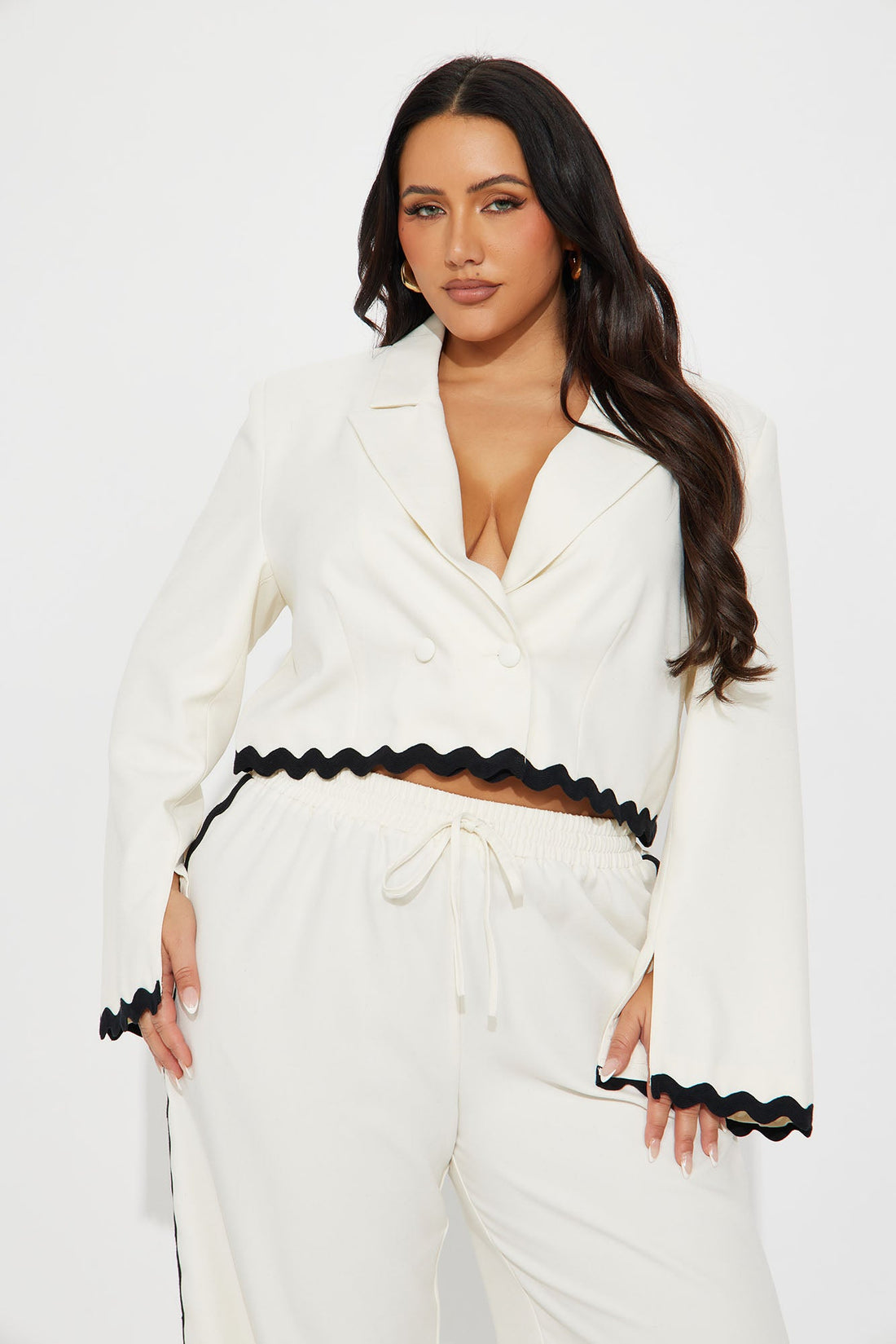 Take Me Higher Cropped Blazer - Cream