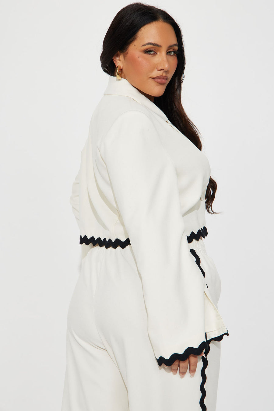 Take Me Higher Cropped Blazer - Cream