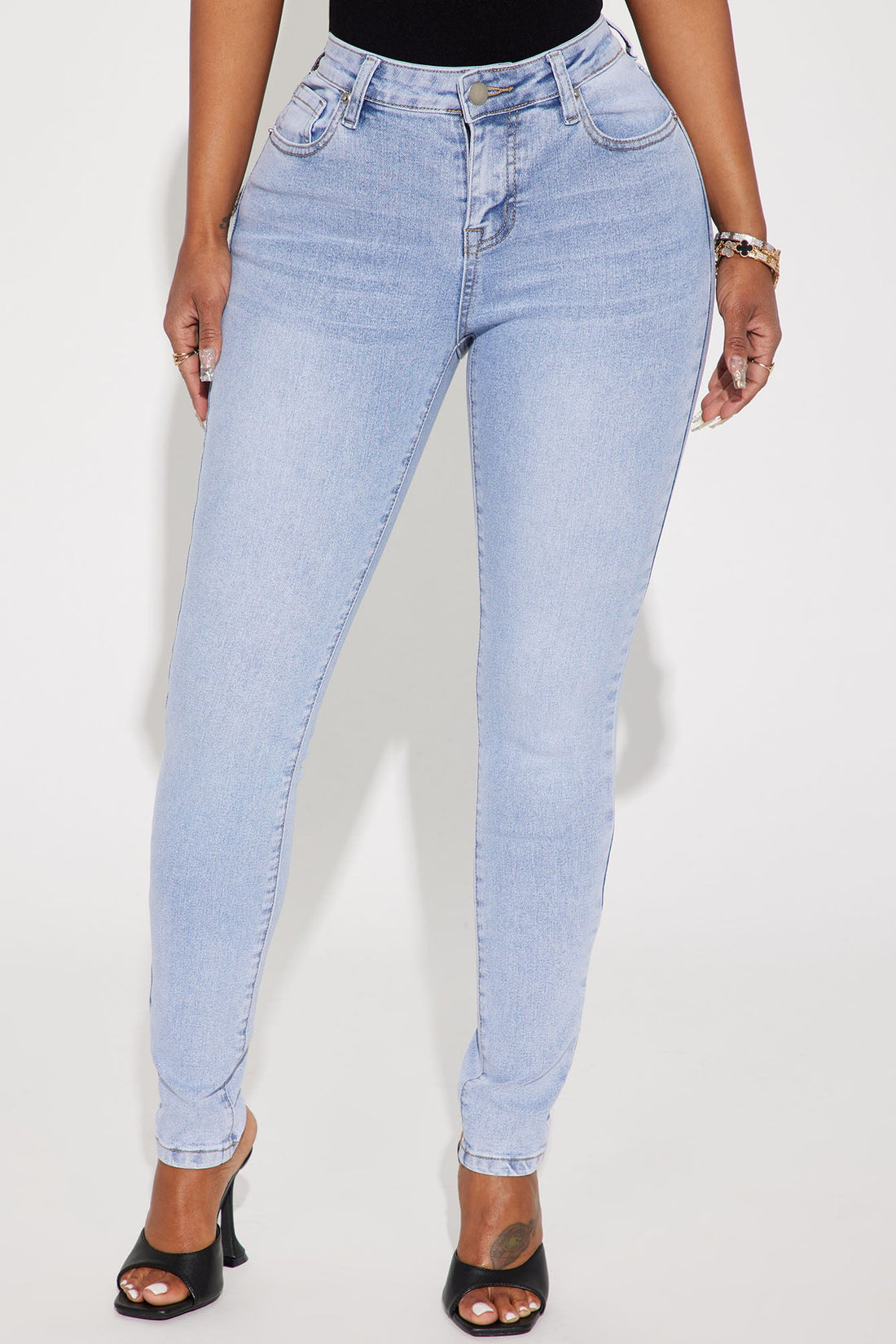 Malia Mid Rise Stretch Skinny Jeans - Light Wash