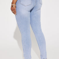 Malia Mid Rise Stretch Skinny Jeans - Light Wash
