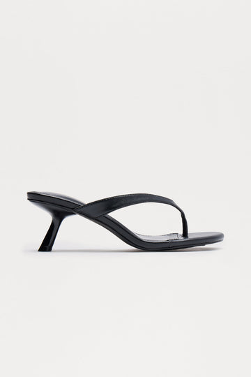 Anja Thong Mules - Black