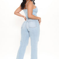 90's Nostalgia Straight Leg Jeans - Light Blue Wash