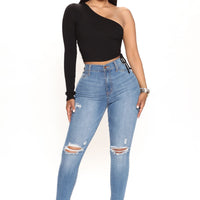 Our Favorite High Rise Skinny Jeans - Medium Blue Wash