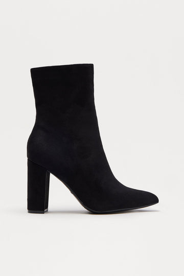 Be Yourself Block Heel Booties - Black/Black