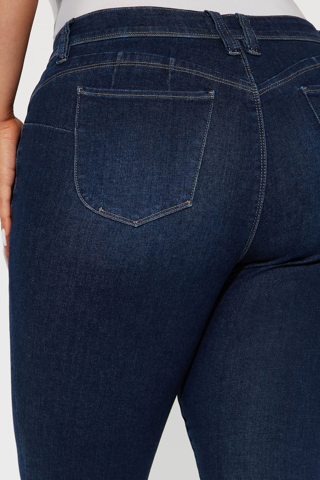 Look At My Curves Booty Lifter Skinny Jean - Dark Wash