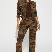In The Wild Camo Stretch Cargo Jeans - Camouflage