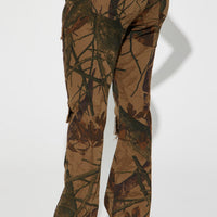 In The Wild Camo Stretch Cargo Jeans - Camouflage