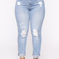 Keep Coming Back Boyfriend Jeans - Light Blue Wash