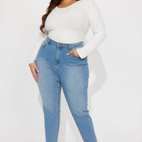 Wifey High Rise Booty Lifter Jeans - Light Blue Wash