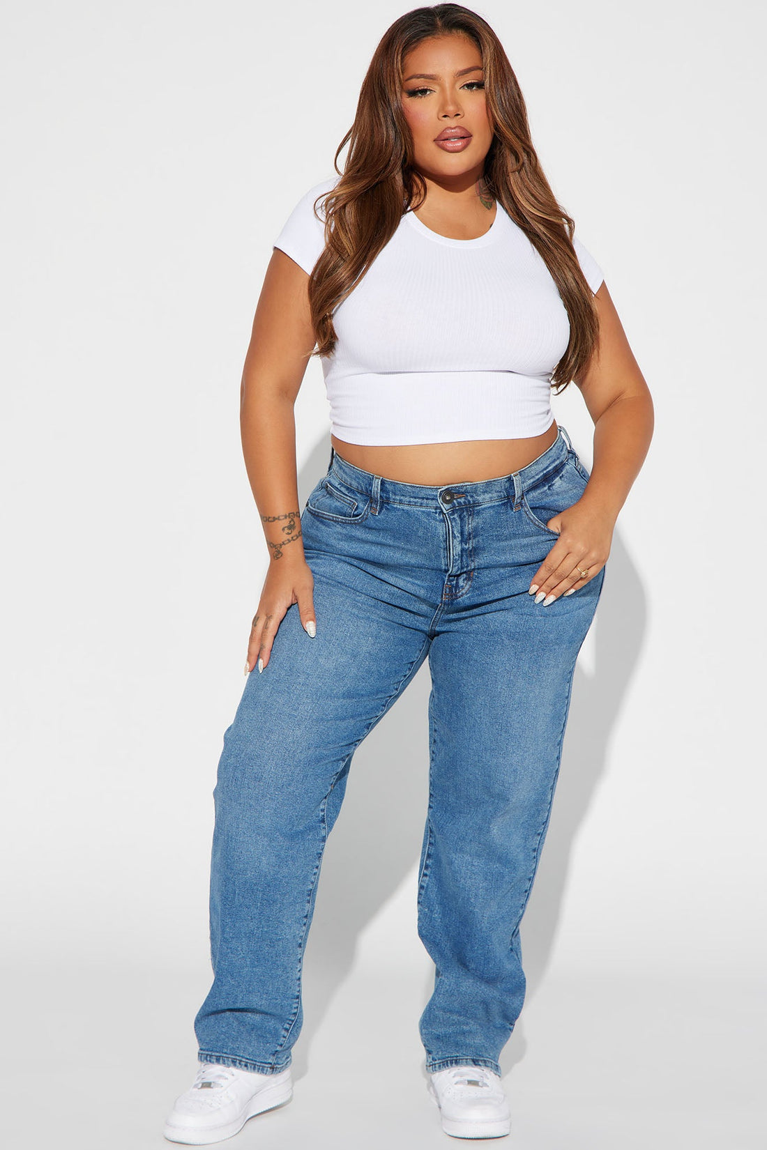Nova 90s Straight Leg Jeans - Medium Blue Wash