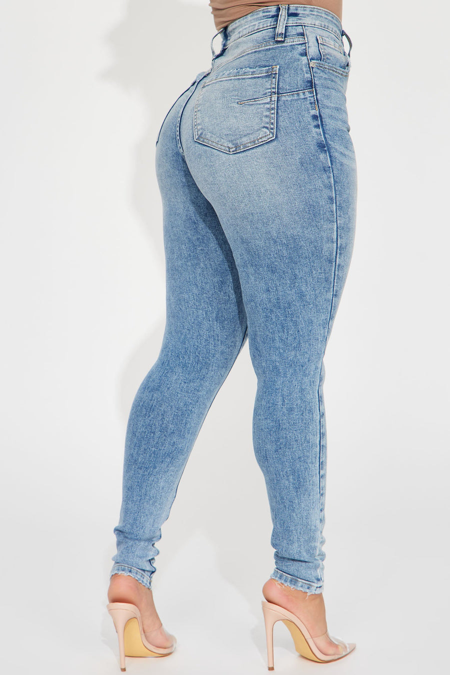 Contour Beauty Sculpting Stretch Skinny Jeans - Light Wash
