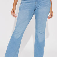 Mesa Booty Lifting Stretch Bootcut Jeans - Light Wash