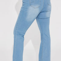 Mesa Booty Lifting Stretch Bootcut Jeans - Light Wash