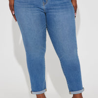 Clara Super Stretch Sculpting Mom Jeans - Medium Wash