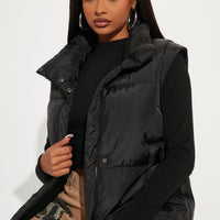 Leave It To Me Puffer Vest - Black