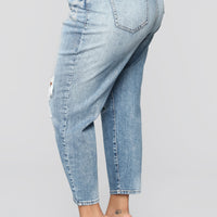Tobi High Rise Mom Jeans - Medium Blue Wash
