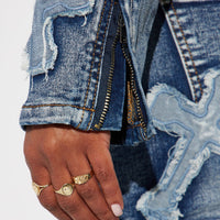 Cross Your Mind Denim Jacket - Medium Wash