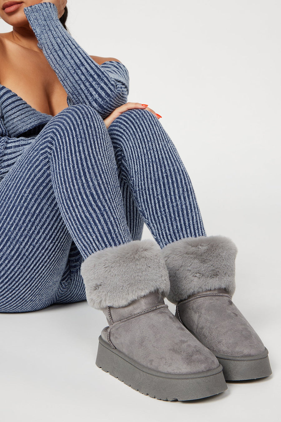 All Chills Booties - Grey