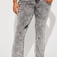 No Invite Stretch Flare Jeans - Acid Wash Black