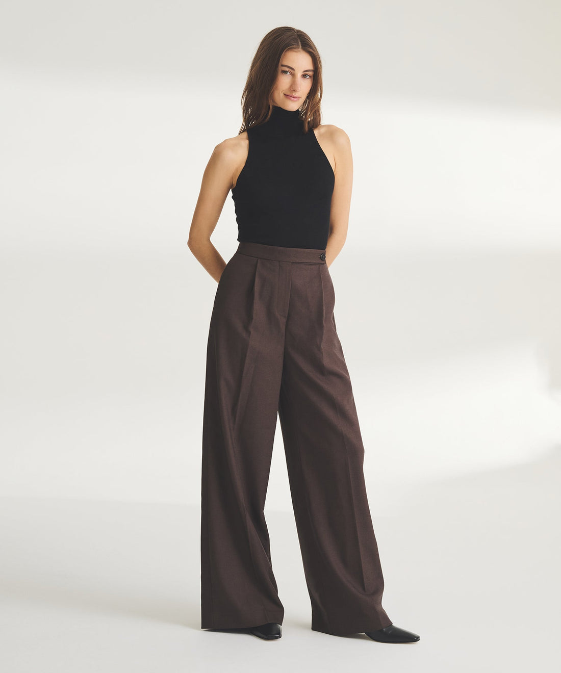 Super Fine Cashmere Sleeveless Turtleneck