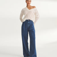Featherweight Cashmere V-Neck