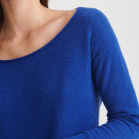 Lightweight Cashmere Boatneck Sweater