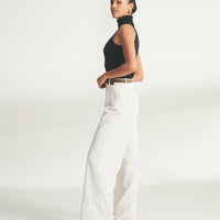 Signature Cashmere Sleeveless Turtleneck