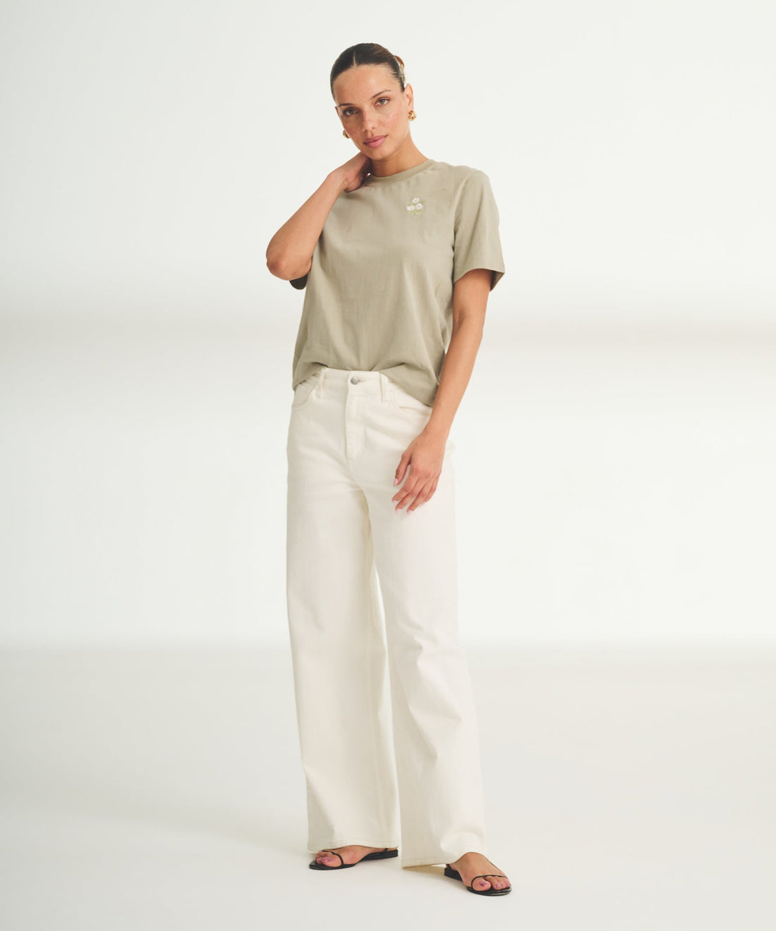 Women's Embroidered Flowers Boxy Tee