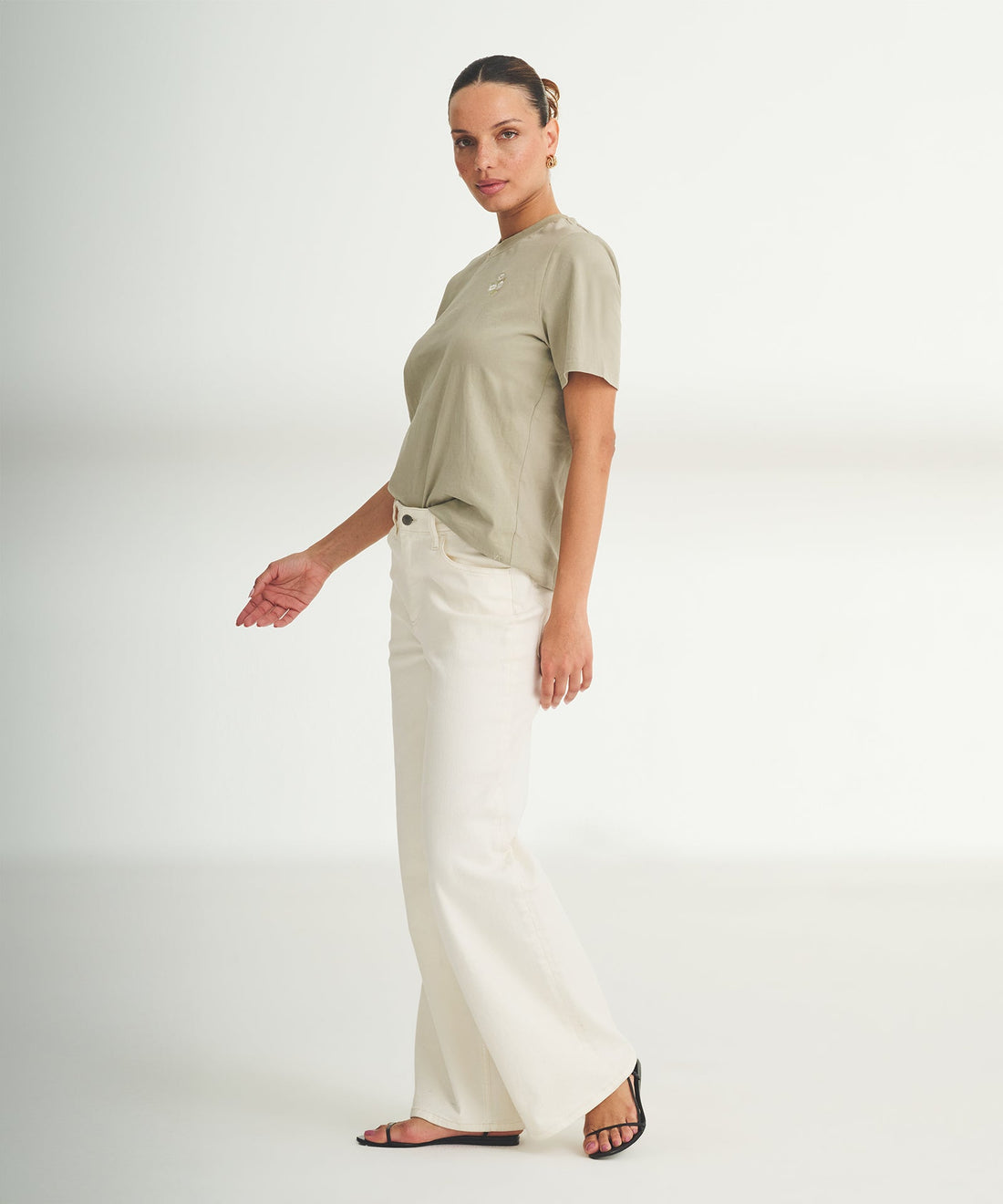 Women's Embroidered Flowers Boxy Tee